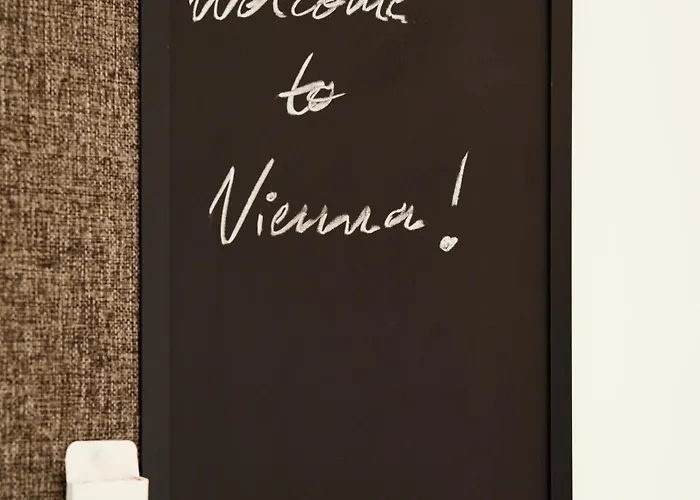 New Spacious Ultra-modern In Westbahnhof Wien