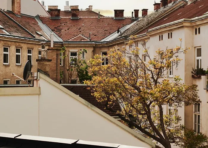 New Spacious Ultra-modern In Westbahnhof Wien